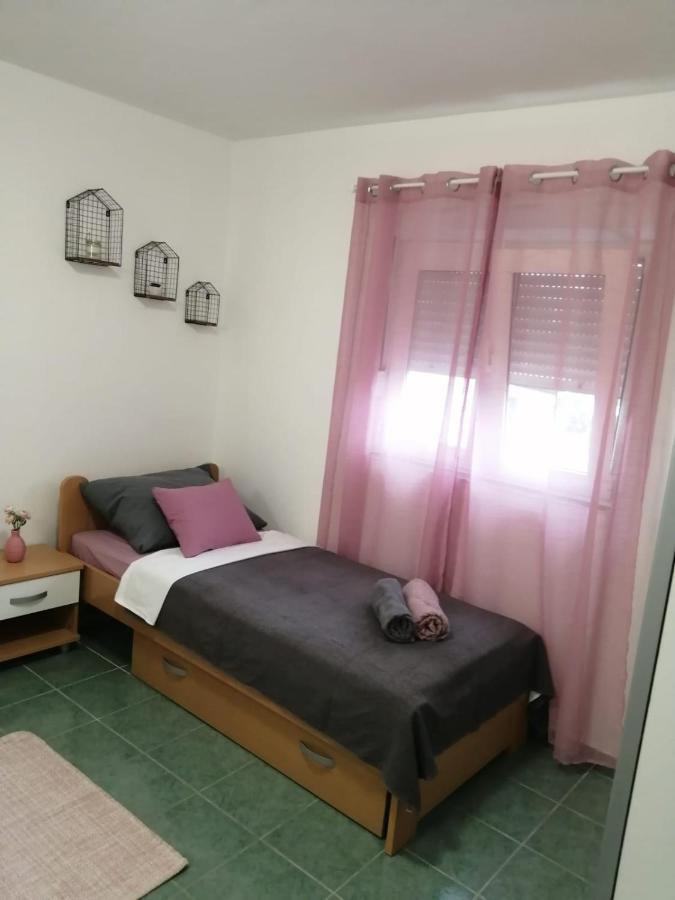 Holiday House Lara Starigrad Paklenica Exteriör bild