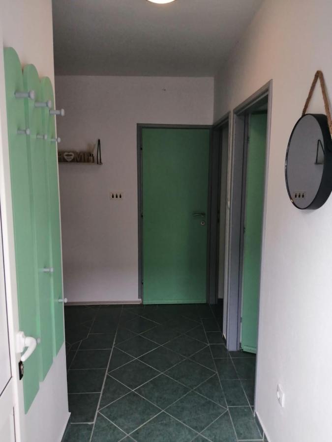Holiday House Lara Starigrad Paklenica Exteriör bild